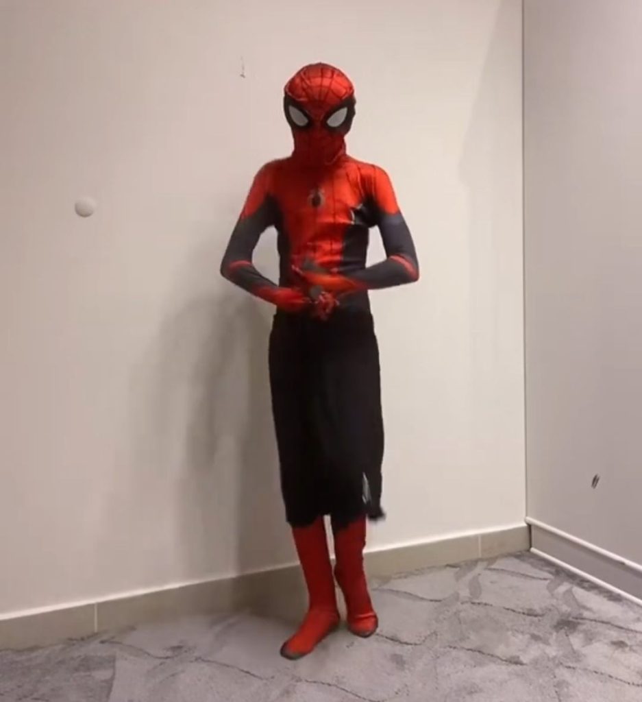 Fake Spiderman dancing - Video Meme